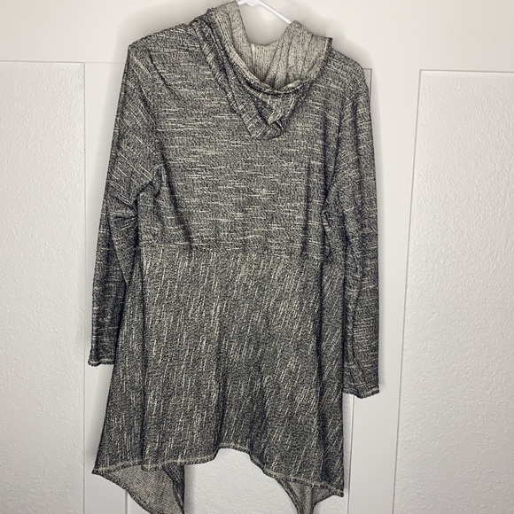 Hooded cardigan (thin) - Picture 2 of 4